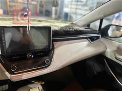 تۆیۆتا کۆرۆلا